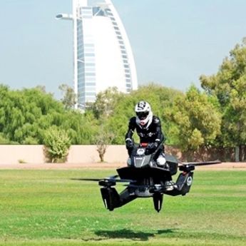 DUBAI KAO HOLIVUD: Policajci na letećim motociklima (VIDEO)